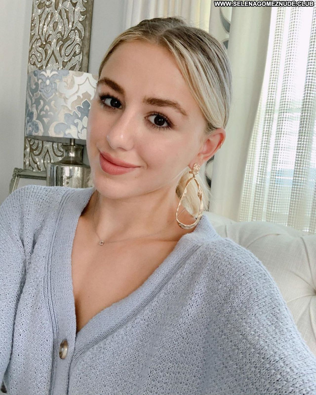 Chloe Lukasiak Celebrity Posing Hot Babe Beautiful Sexy