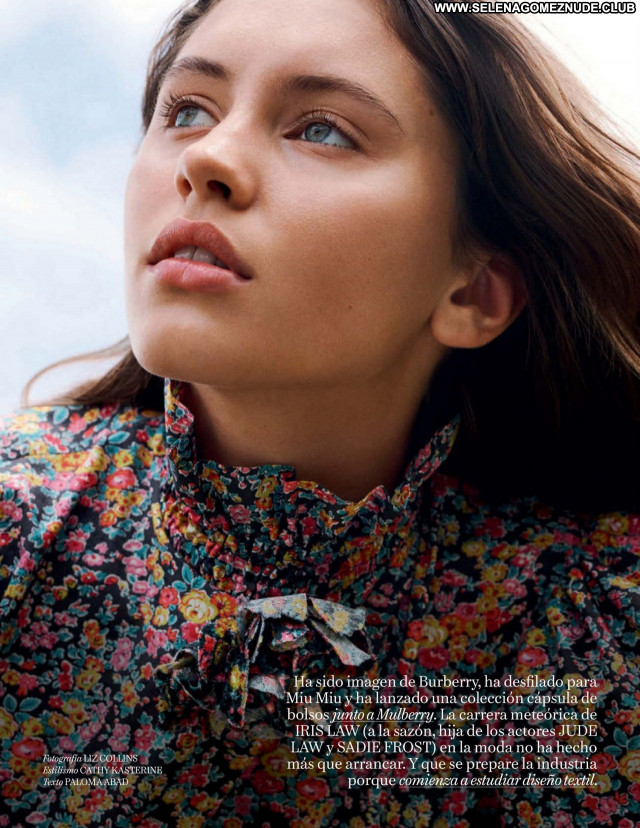 Iris Law Sexy Posing Hot Beautiful Babe Celebrity