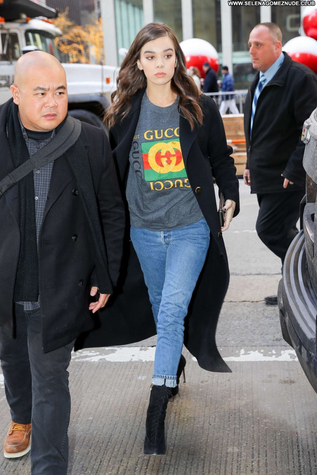 Hailee Steinfeld No Source Posing Hot Beautiful Paparazzi Babe