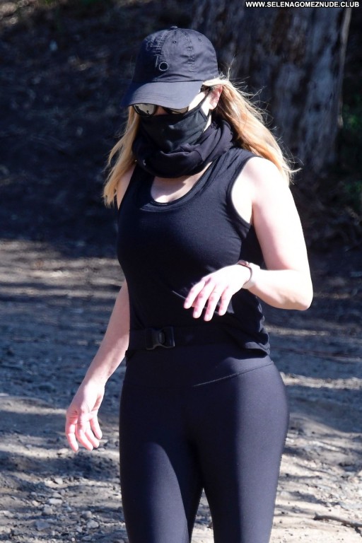 Reese Witherspoon Beautiful Straight Celebrity Posing Hot Sexy Babe