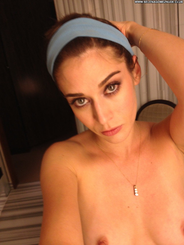 Lizzy Caplan Fappening  Celebrity Babe Beautiful Posing Hot