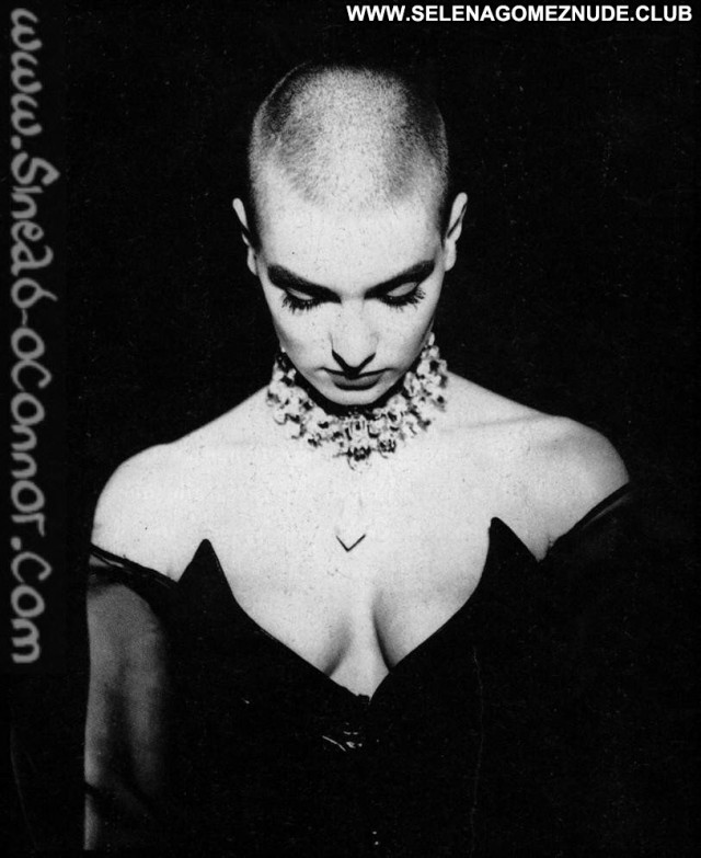 Sinead Oconnor No Source Celebrity Beautiful Posing Hot Solo Singer