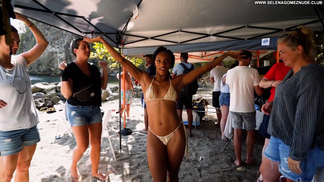 Crystal Dunn No Source Beautiful Celebrity Posing Hot Swimsuit Babe