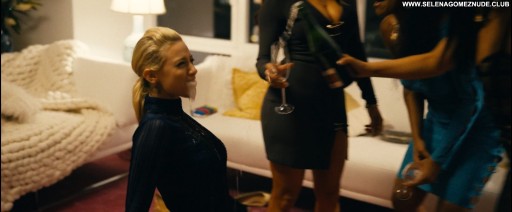 Jennifer Lopez Posing Hot Celebrity Nude Scene Babe Sexy Straight Hot Beautiful