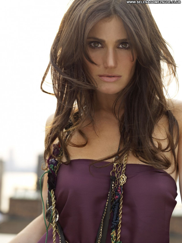 Idina Menzel No Source Beautiful Celebrity Posing Hot American Singer