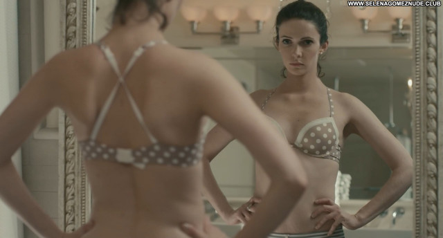 Bitsie Tulloch Topless.