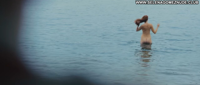 Kamila Janovicova Bobr  Nude Beautiful Posing Hot Babe Nude Scene